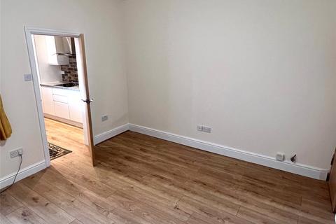 2 bedroom end of terrace house to rent, Henley Street, Lincoln, LN5