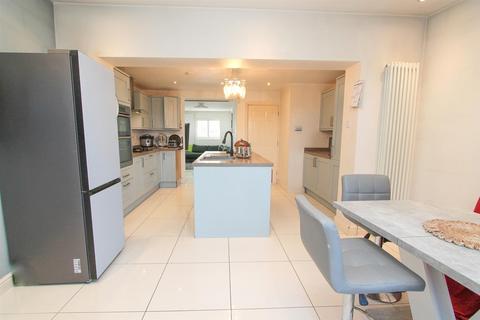 3 Nash Close, Sutton, SM1 3TL