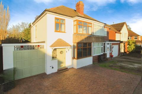 3 bedroom semi-detached house for sale, Griffin Avenue, Kidderminster DY10