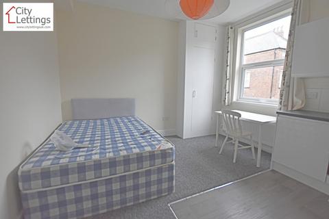 Studio to rent, Burns Street, Nottingham