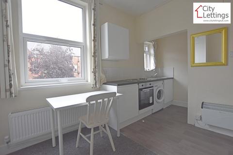 Studio to rent, Burns Street, Nottingham