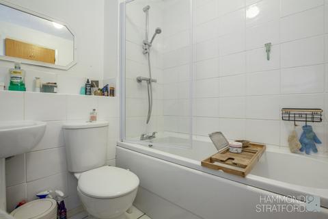 54 Keeling Way, Attleborough, NR17 1YF