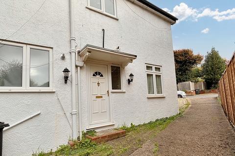 3 bedroom semi-detached house for sale, Reddown Road, Coulsdon CR5