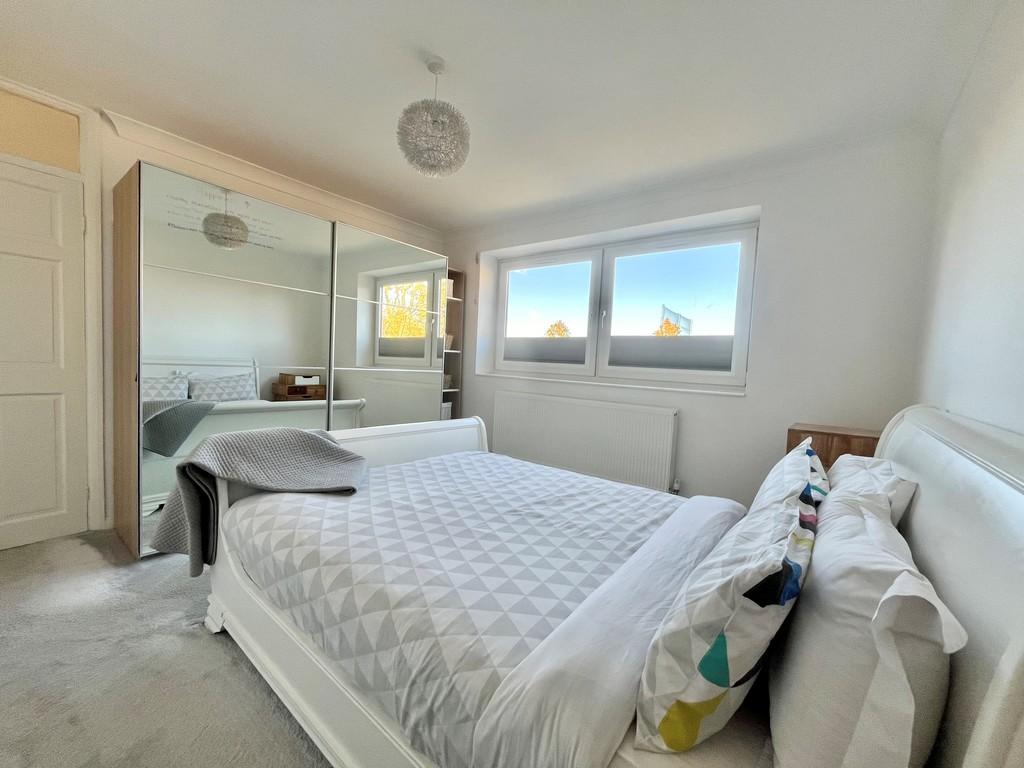 Bed 1.1