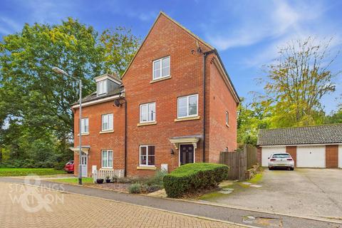 4 bedroom semi-detached house for sale, Kevill Davis Drive, Little Plumstead, Norwich