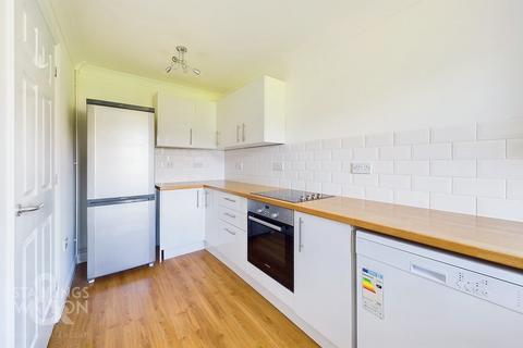 2 bedroom terraced house for sale, Kevill Davis Drive, Little Plumstead, Norwich