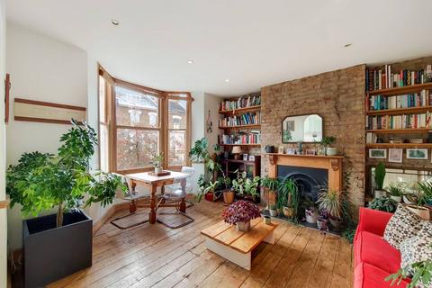 2 bedroom flat for sale, Saltoun Road, Brixton, London, SW2