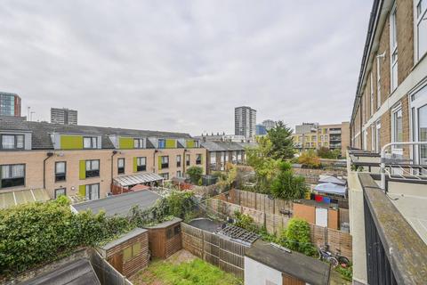 2 bedroom flat for sale, Lodore Street, E14, Poplar, London, E14