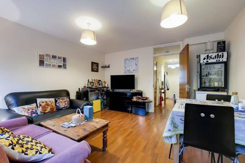 2 bedroom house for sale, Southampton Way, Peckham, London, SE5