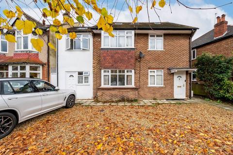 4 bedroom maisonette for sale, Camberley Avenue, New Malden, London, SW20