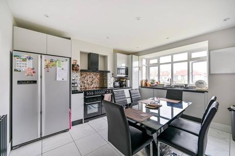 4 bedroom maisonette for sale, Camberley Avenue, New Malden, London, SW20