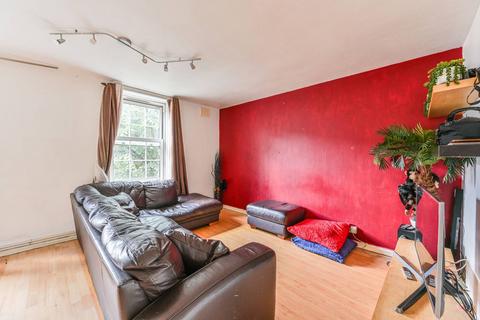 2 bedroom flat for sale, Gosling Way, Oval, SW9