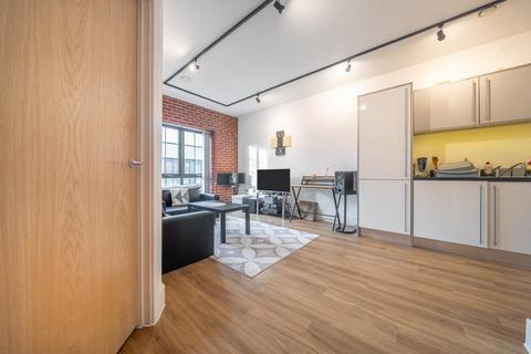 1 bedroom flat for sale, Newbury,  Berkshire,  RG14