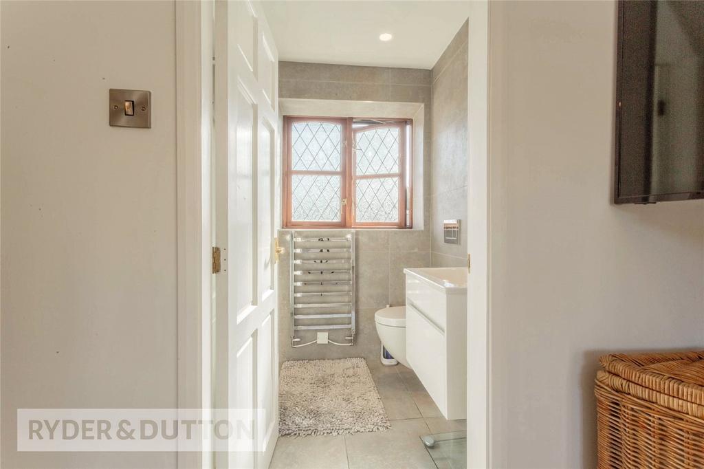 Master En-Suite