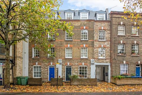 1 bedroom terraced house to rent, Grange Road,  London, SE1