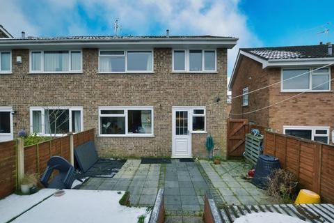 3 bedroom semi-detached house to rent, Robin Way, Chipping Sodbury, Bristol, BS37