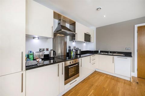 1 bedroom flat for sale, Quadrant Walk, London E14