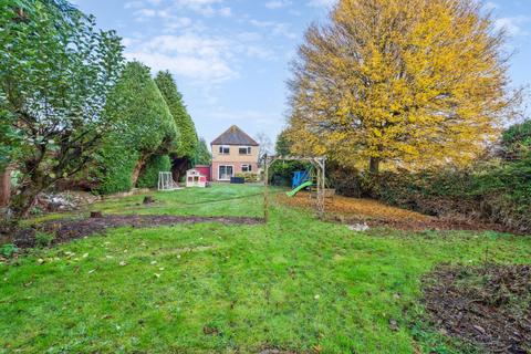 3 bedroom detached house for sale, Botley Road, Chesham, Buckinghamshire, HP5 1XG