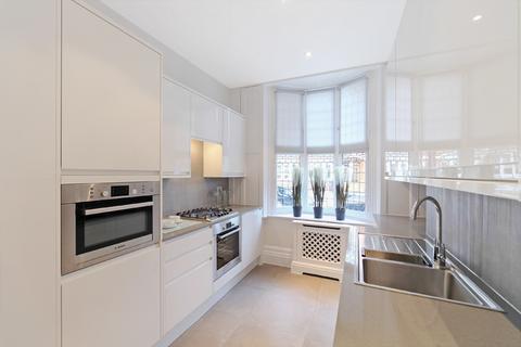 3 bedroom flat to rent, Sloane Court West, London