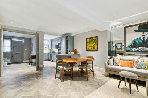 3 bedroom mews for sale, Kinnerton Street, Belgravia