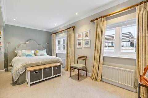 3 bedroom mews for sale, Kinnerton Street, Belgravia, London