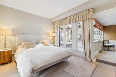 3 bedroom mews for sale, Kinnerton Street, Belgravia, London