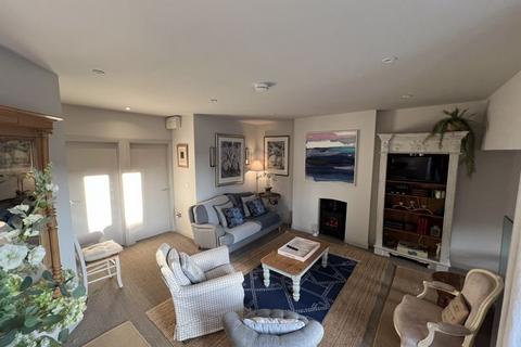 40 Eastgate, Cowbridge, CF71 7DG
