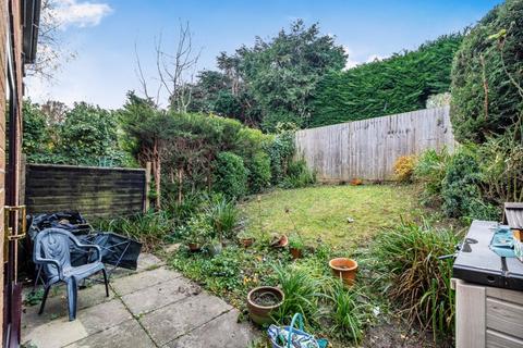 2b Cunningham Close, Tunbridge Wells, TN4 9EH