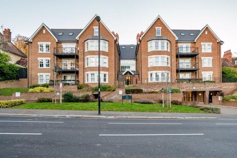 3 bedroom apartment for sale, Verdun Heights, Foxley Lane, West Purley