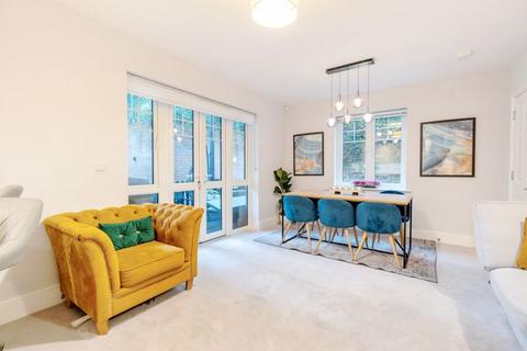 3 bedroom apartment for sale, Verdun Heights, Foxley Lane, West Purley