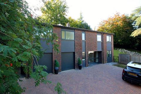 undefined, Hartley Hill, Purley