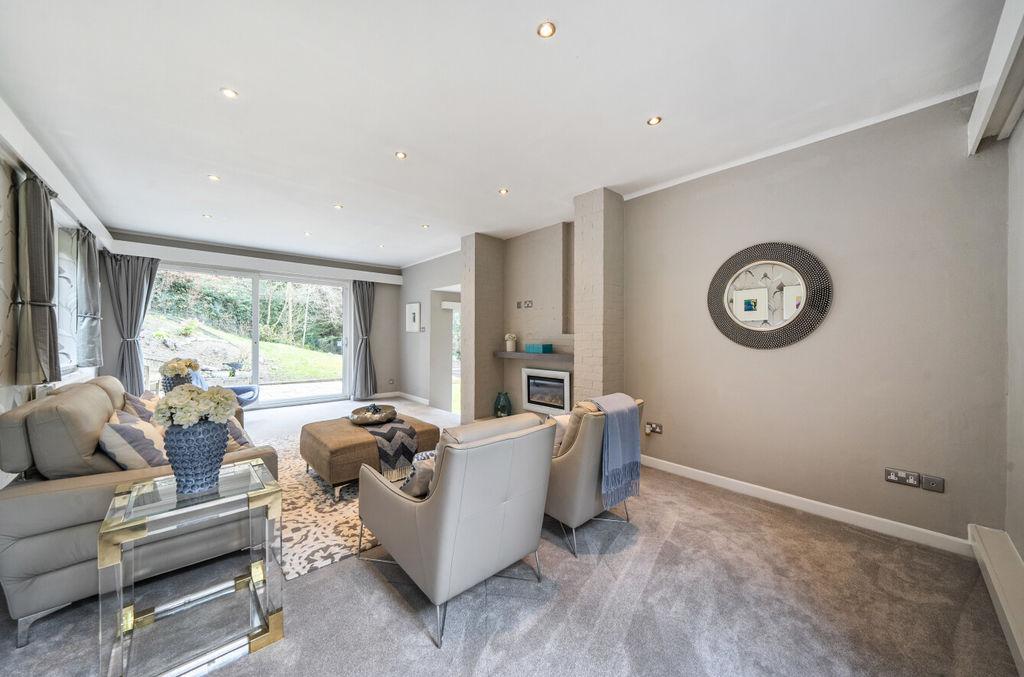 House in London, Purley - More