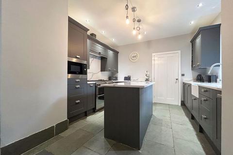 4 bedroom semi-detached house for sale, Brunswick Terrace, Wednesbury