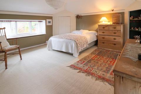 Ragstone Cottage Meadow Close, Bridge, Canterbury, CT4 5AT