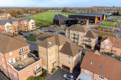 1 bedroom apartment for sale, Bell Farm Way, Hersham, Walton-On-Thames