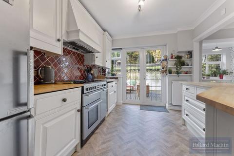 16 Hyde Road, South Croydon, CR2 9NP