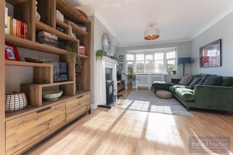 16 Hyde Road, South Croydon, CR2 9NP