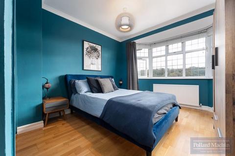 16 Hyde Road, South Croydon, CR2 9NP