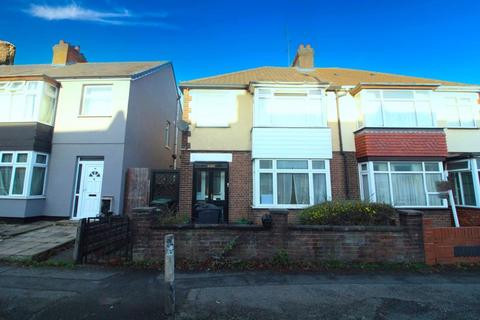 3 bedroom semi-detached house to rent, Stockingstone Road, Luton