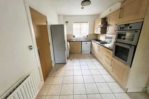 undefined, Reeceton Gardens, Heaton