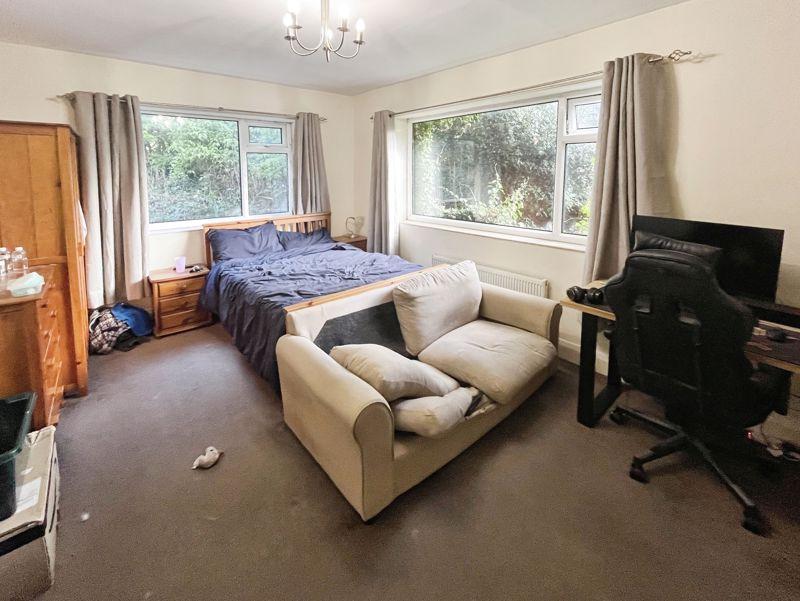 Dining room/bedroom