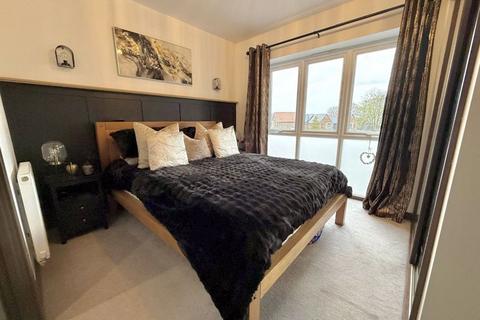 2 bedroom apartment for sale, Frances Drive, Dunstable