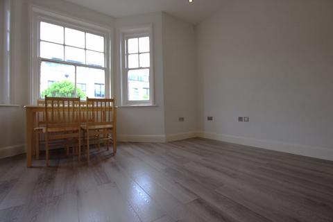 1 bedroom flat to rent, Seven Sisters Road, London