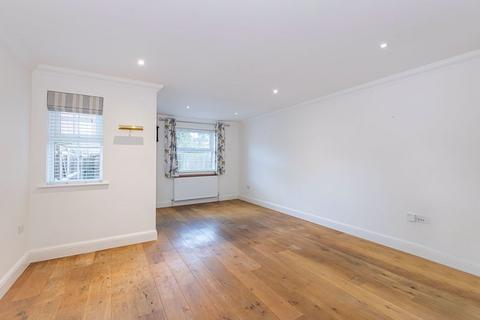 3 bedroom end of terrace house for sale, Jubilee Gardens, Tring