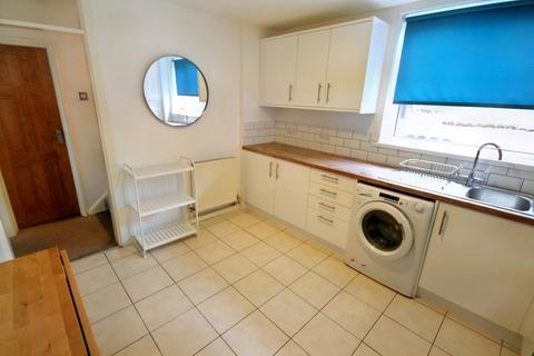 3 bedroom terraced house to rent, Claerwen Drive, Cardiff CF23