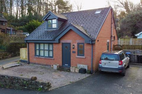 3 bedroom detached house for sale, Cheadle Road, Cheddleton, ST13 7HW.