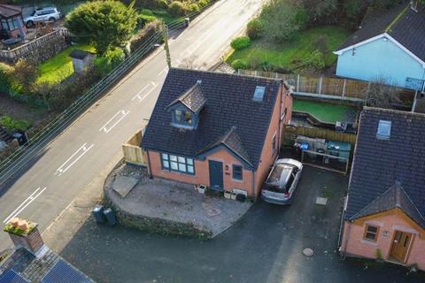 3 bedroom detached house for sale, Cheadle Road, Cheddleton, ST13 7HW.