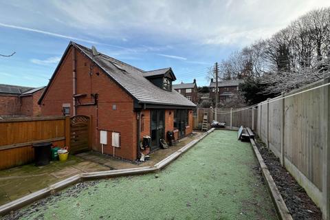 3 bedroom detached house for sale, Cheadle Road, Cheddleton, ST13 7HW.