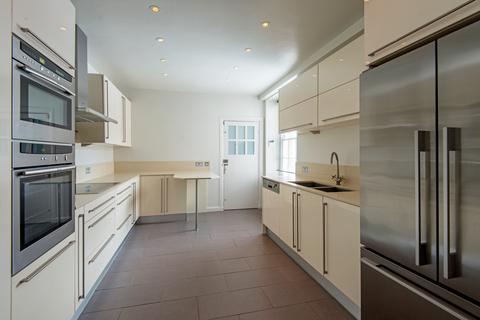 4 bedroom apartment to rent, St Stephens Close, Avenue Road, St John's Wood, London, NW8