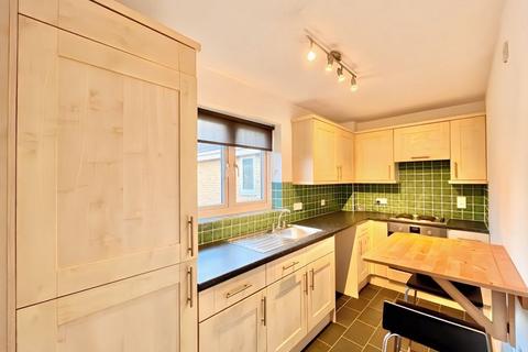 1 bedroom apartment to rent, Crescent Avenue, Grays